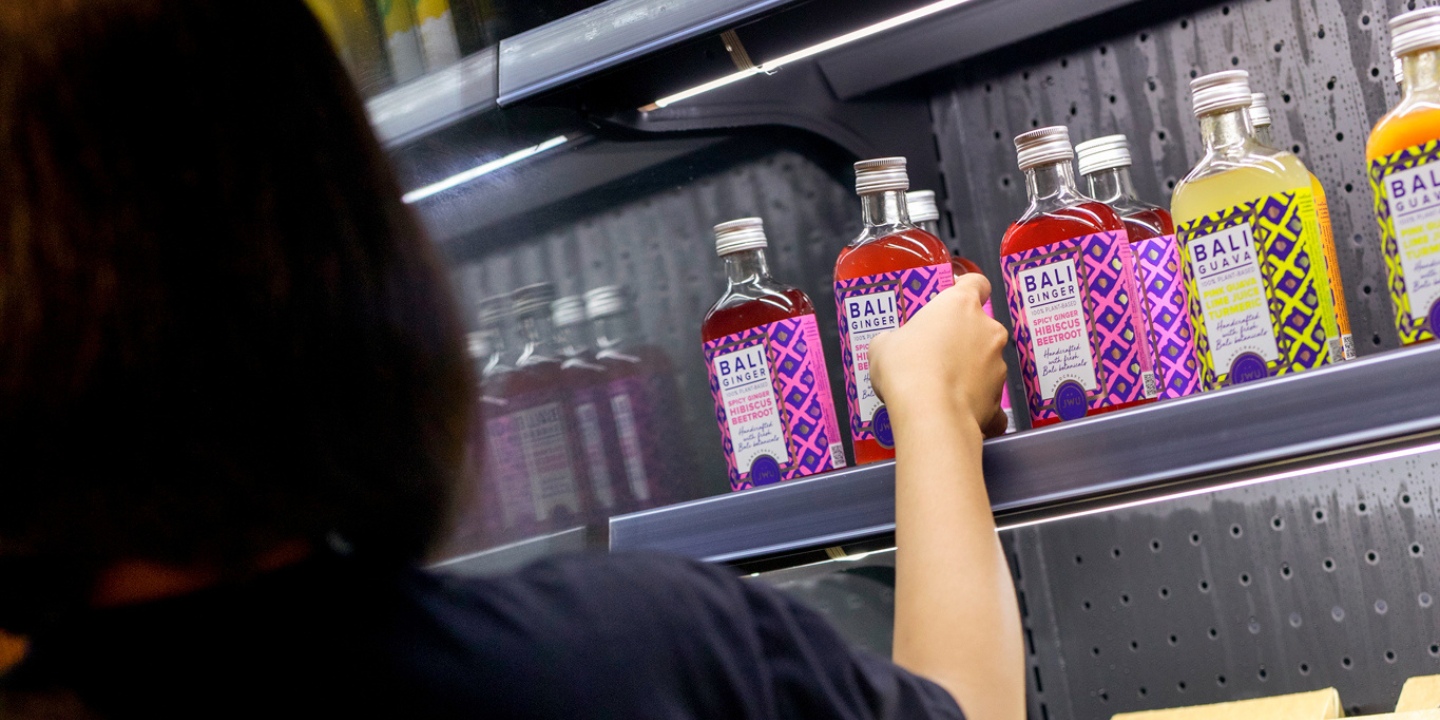 Grab & Go: food and drinks to take away.