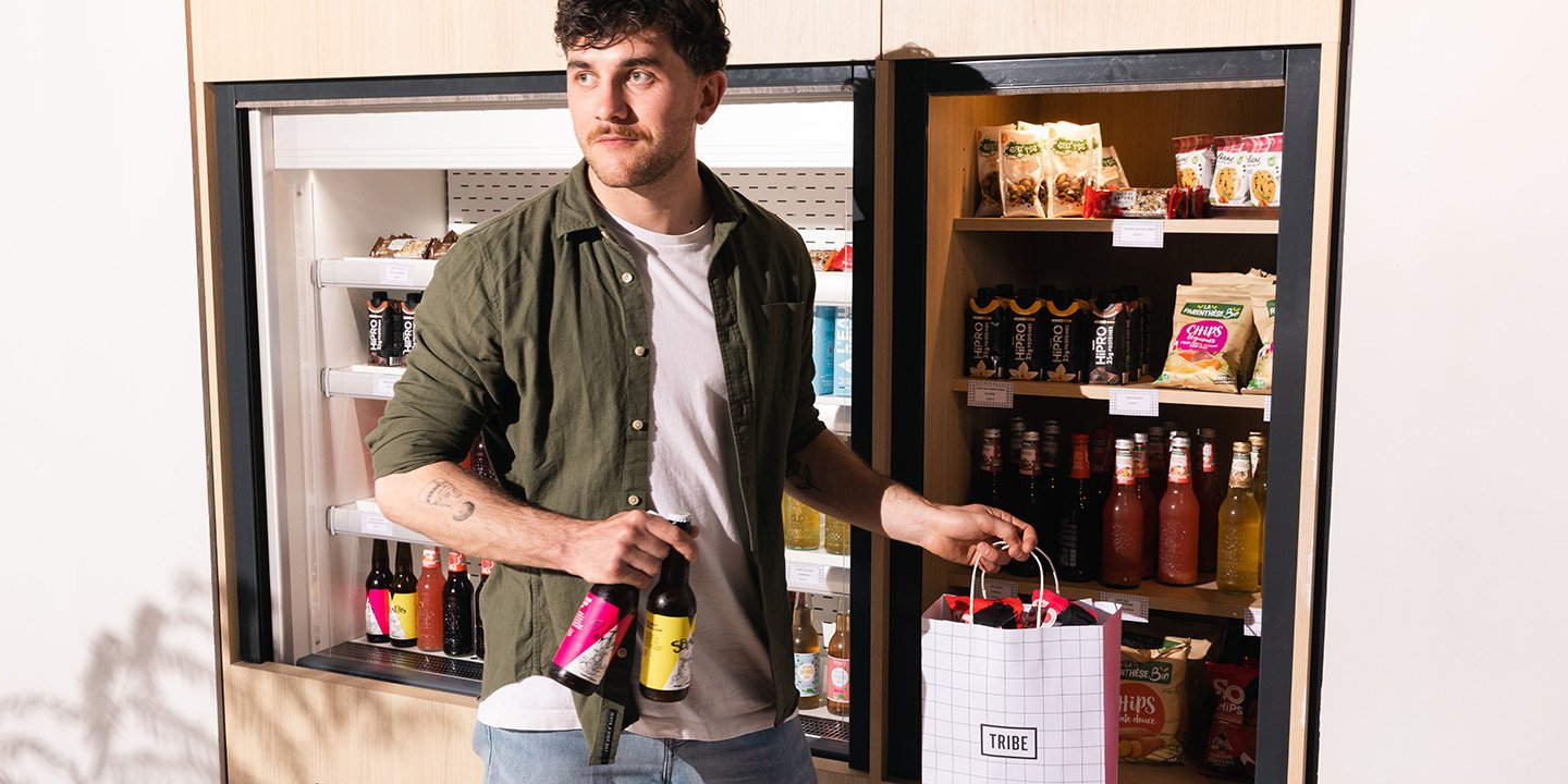 Grab & Go: food and drinks to take away.